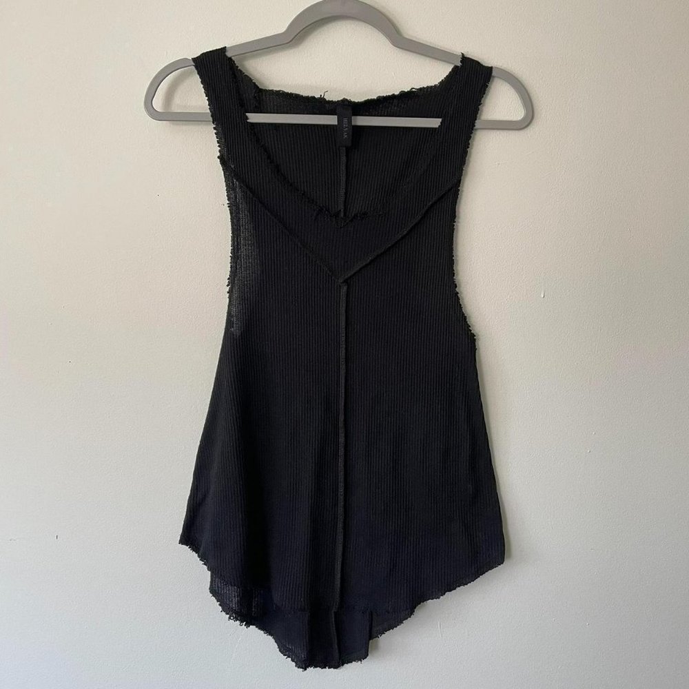 Helvak Autopsy tank with curved hem